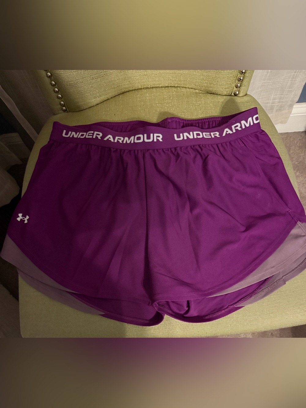 Under Armour Women’s Purple Athletic Shorts with Elastic Logo Waistband NEW